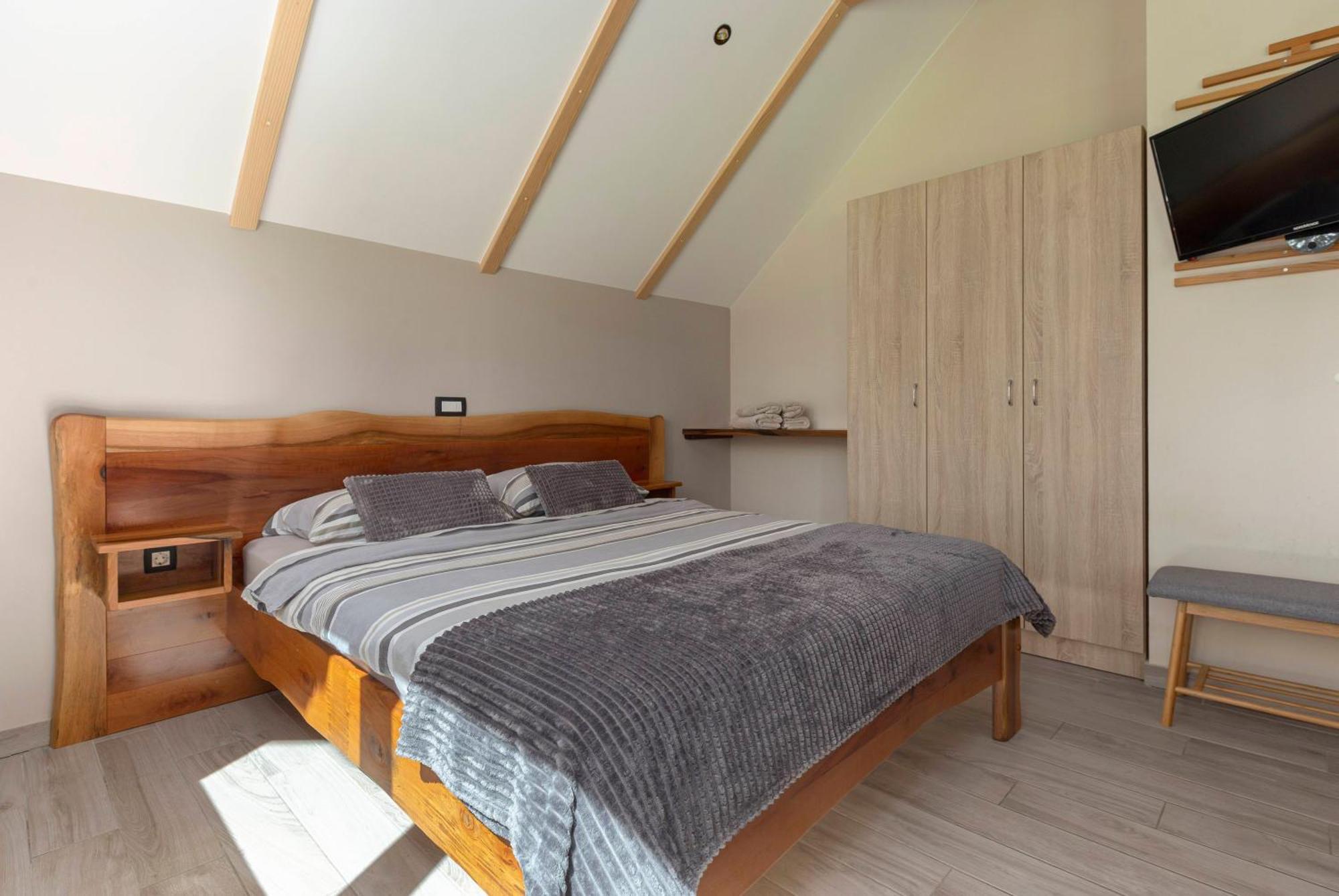 Resort Pri Hrastu Kamnik Rom bilde